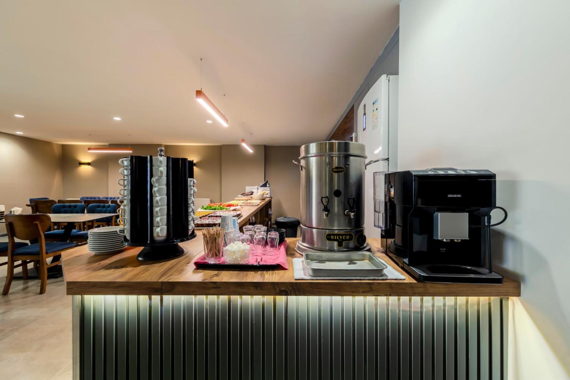 Evim Hotel